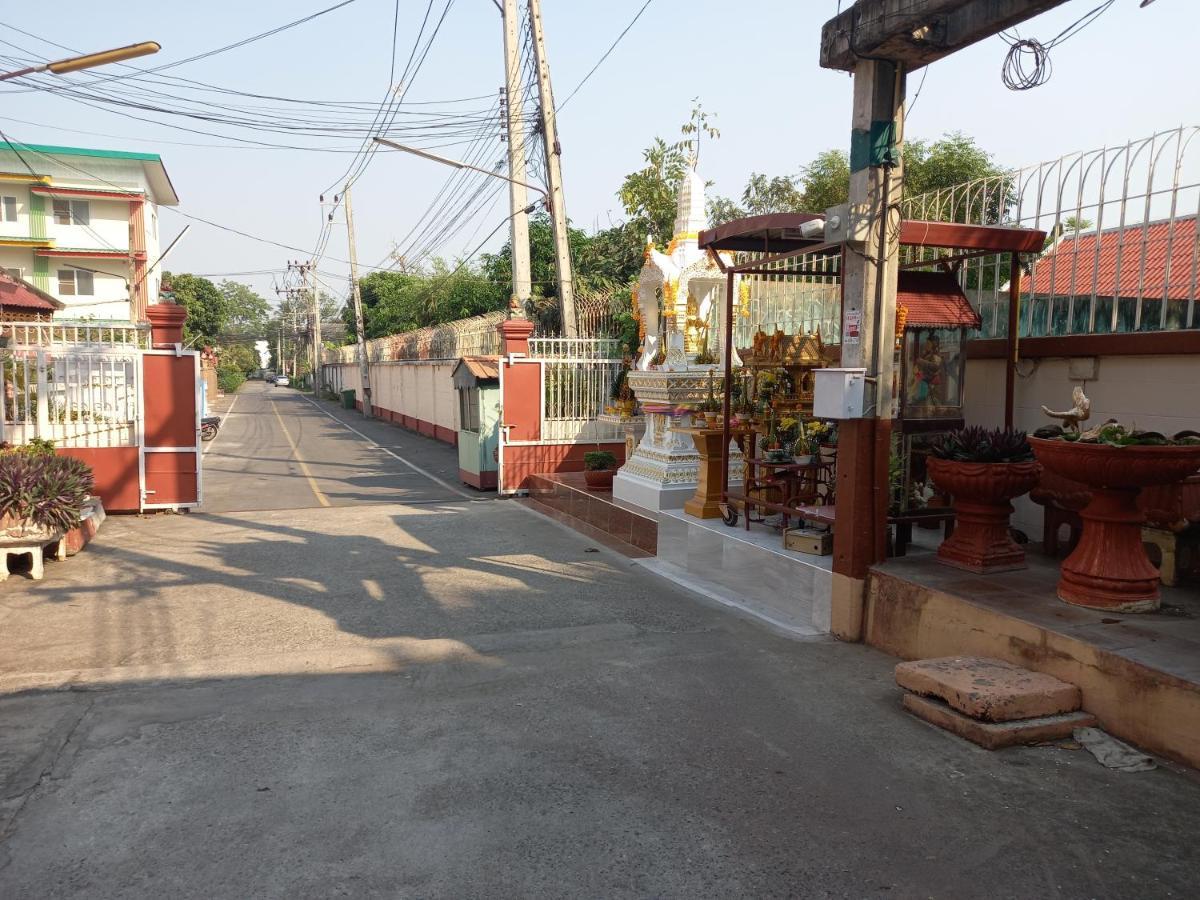 Baan Aranya Apartment Chiang Mai Bagian luar foto