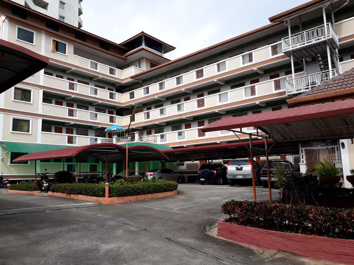 Baan Aranya Apartment Chiang Mai Bagian luar foto