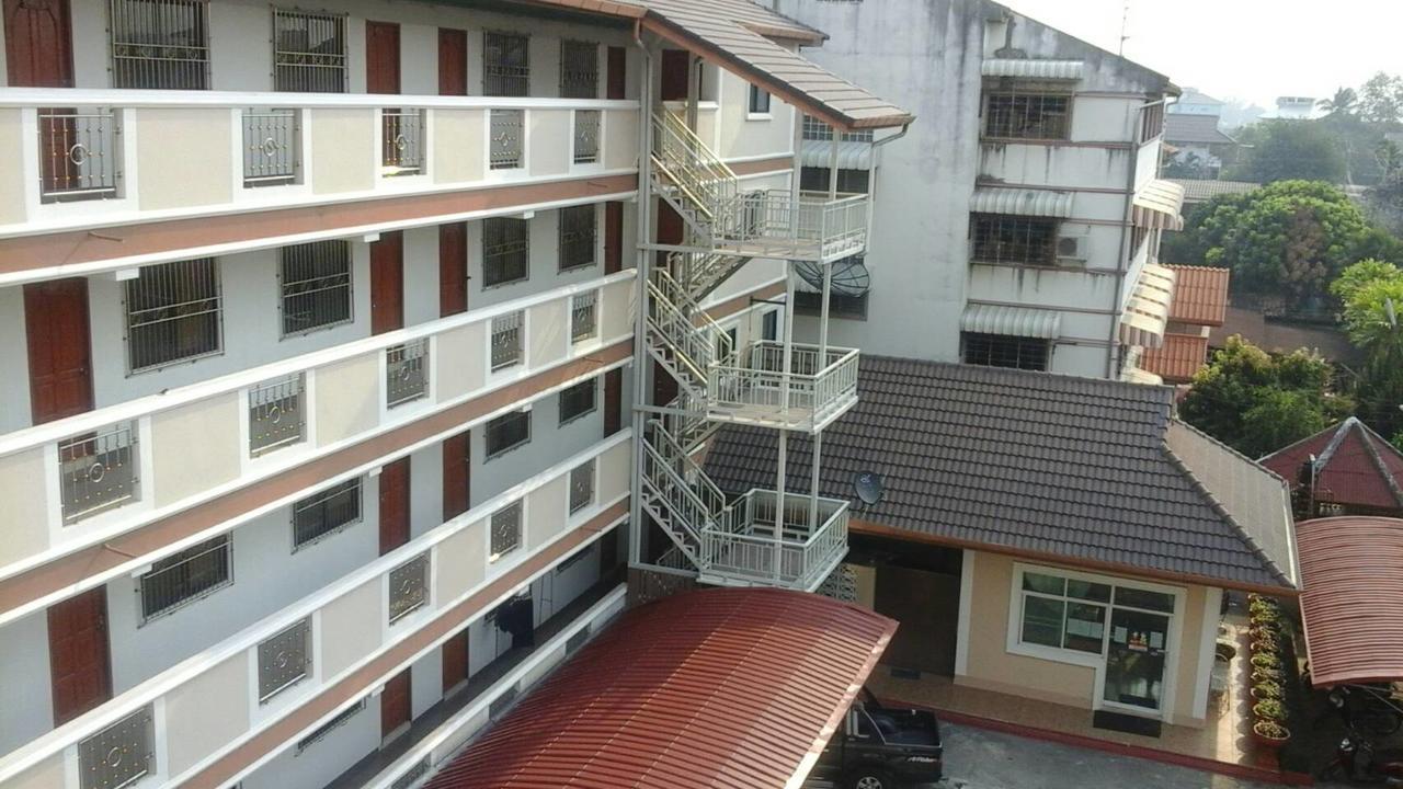 Baan Aranya Apartment Chiang Mai Bagian luar foto
