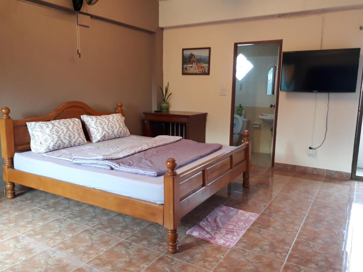 Baan Aranya Apartment Chiang Mai Bagian luar foto